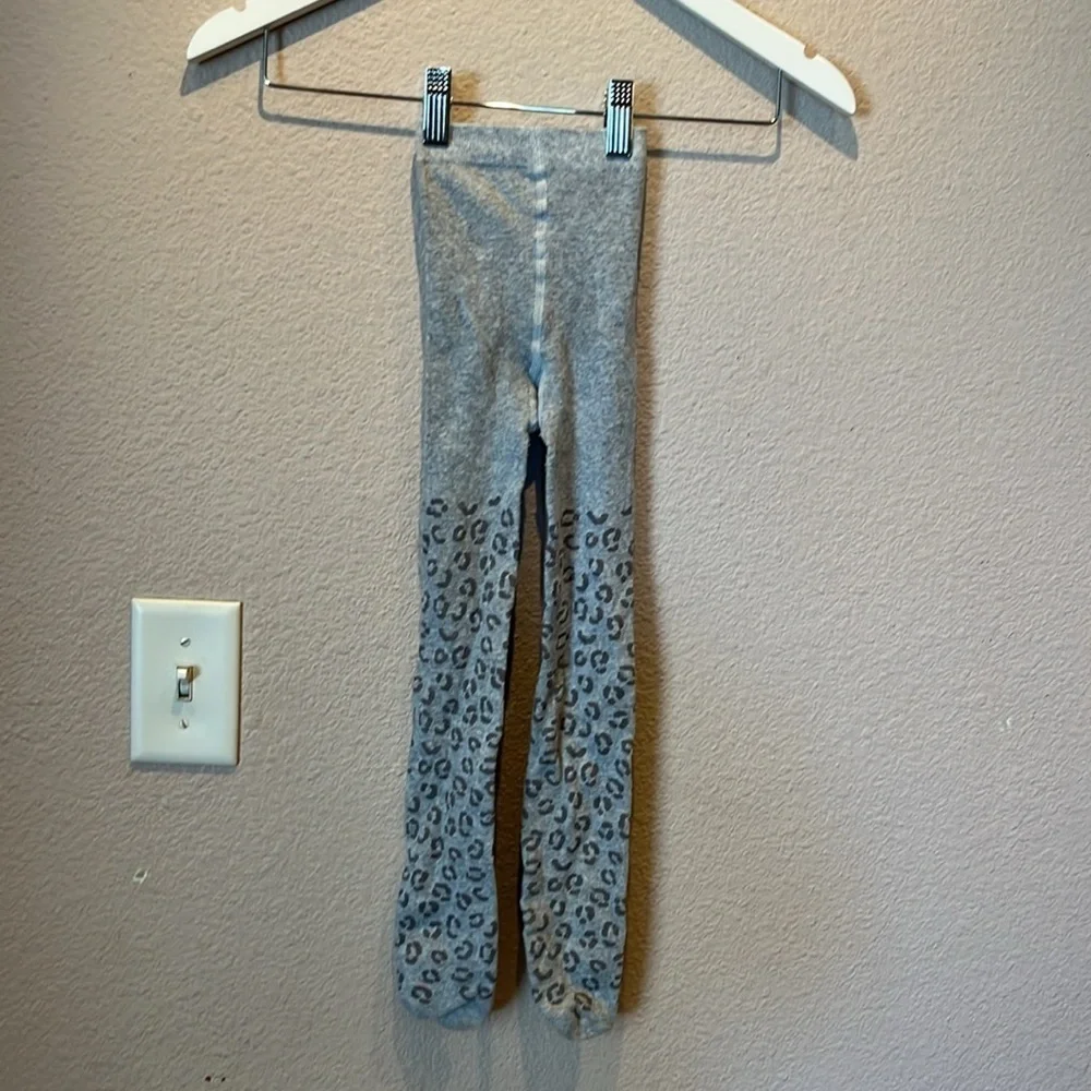 Girl’s Gray Leopard Print Animal Print Tights Size 4-6X